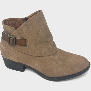 Blowfish Malibu Sill Brown Faux Leather Ankle Booties with Buckle Accent Sz 9